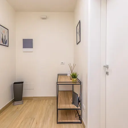 Mutina Luxlife Close To Center - Free Parking Apartment Modena