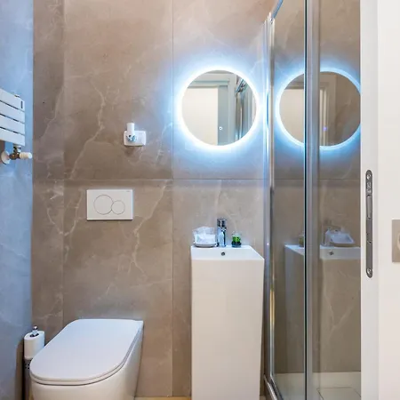 Mutina Luxlife Close To Center - Free Parking Апартаменты *